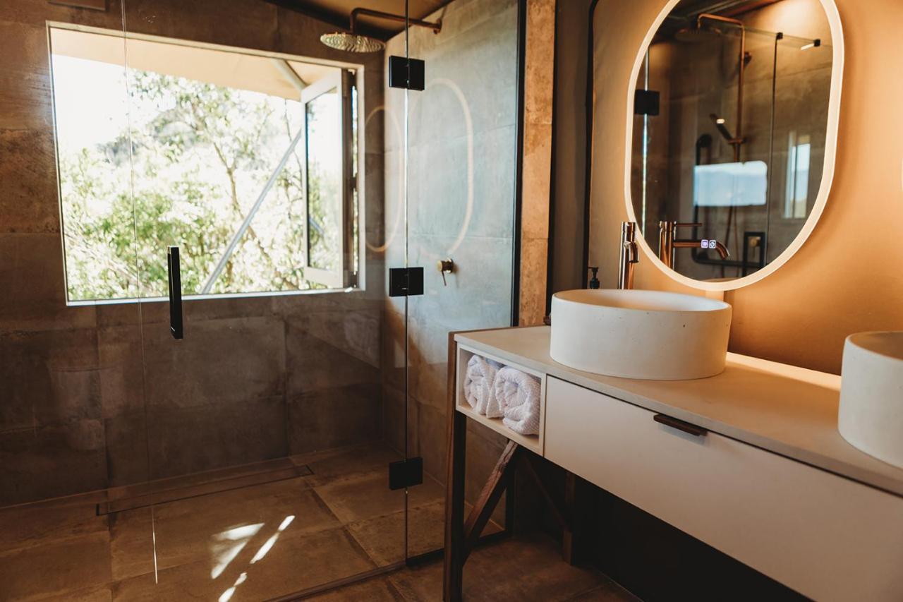 Drift Off Grid Luxury Eco Glamping Hotel Tarakohe Bagian luar foto