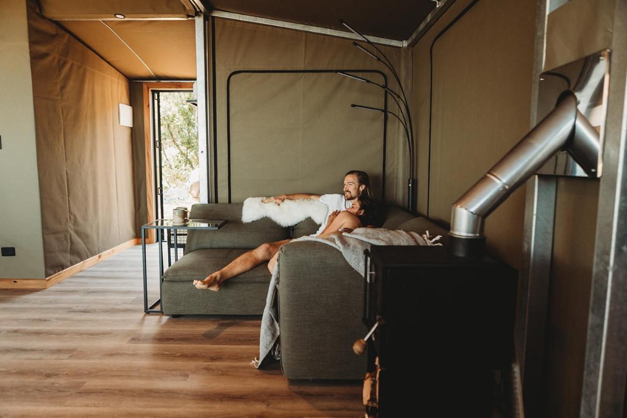 Drift Off Grid Luxury Eco Glamping Hotel Tarakohe Bagian luar foto
