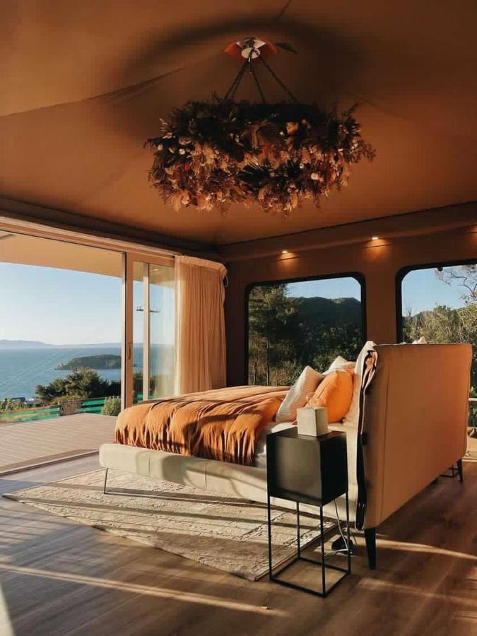 Drift Off Grid Luxury Eco Glamping Hotel Tarakohe Bagian luar foto